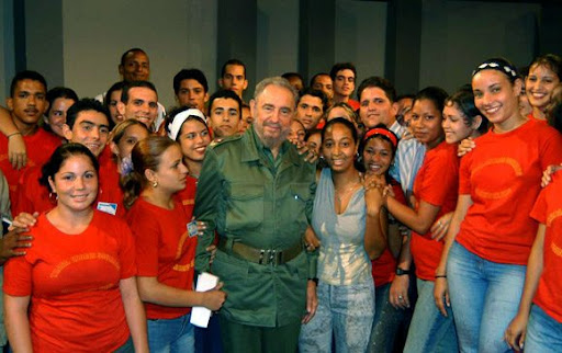 Fidel y jovenes