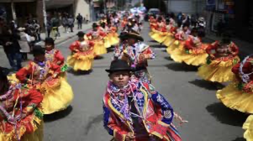 Danzas folklóricas en Bolivia